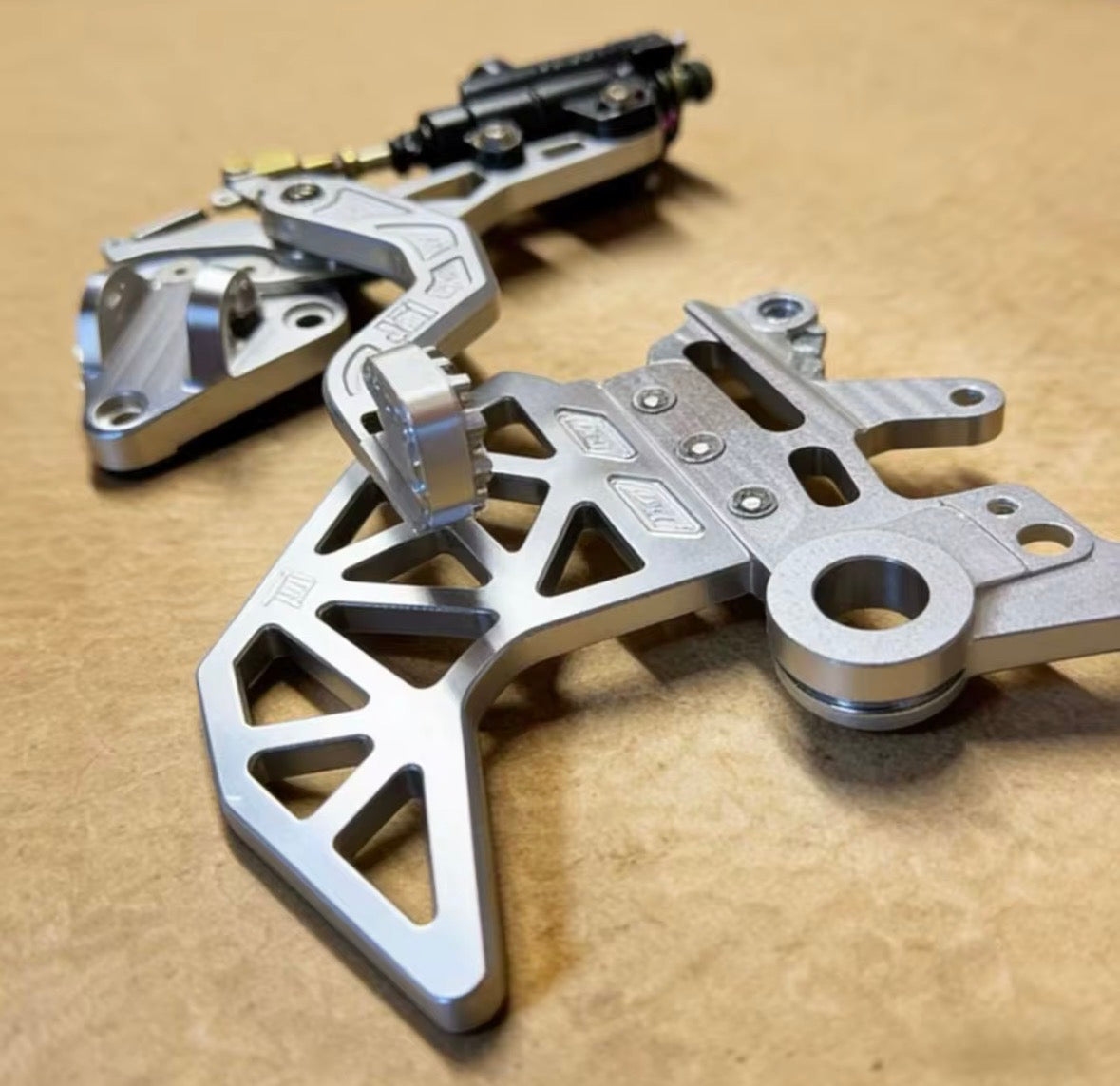 Ultra Bee Footbrake kit